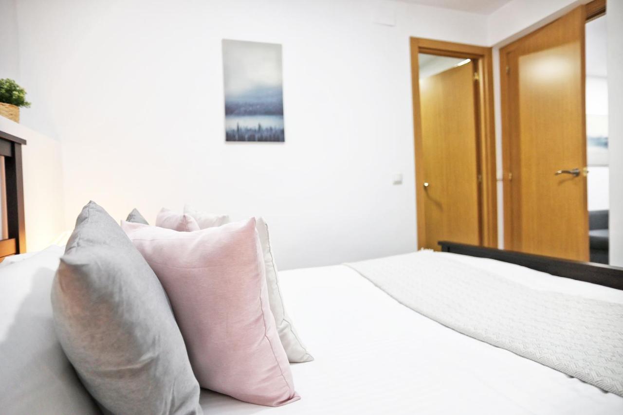شقة Holidays2Malaga Goya - Zona Huelin & 500 Mts De La Playa المظهر الخارجي الصورة
