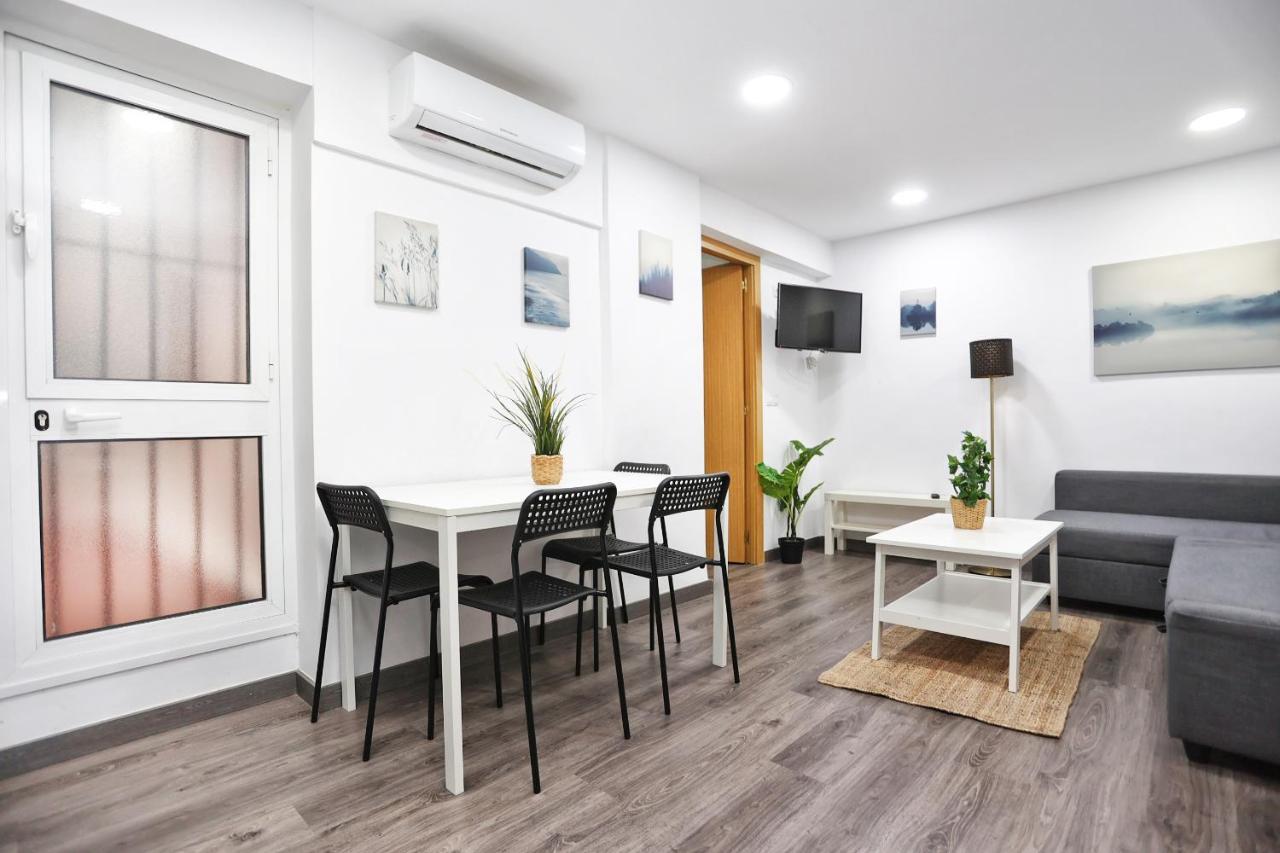 شقة Holidays2Malaga Goya - Zona Huelin & 500 Mts De La Playa المظهر الخارجي الصورة